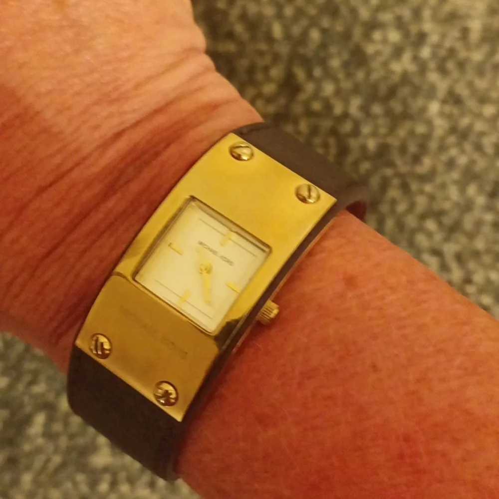 Michael Kors MK 2216 brown leather gold tone women's watch